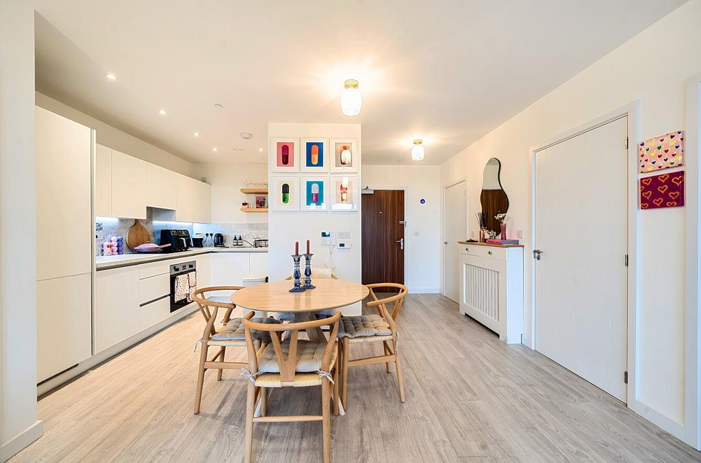 1359311-24-68d6ad...