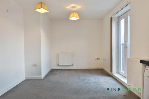 2 bedroom flat for sale, Vicarage Walk, Chesterfield S43