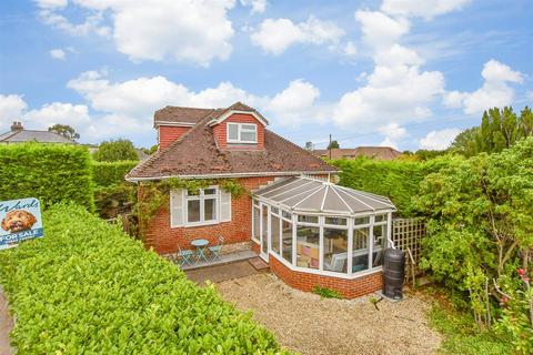 3 bedroom detached house for sale, Heath Road, Maidstone ME17