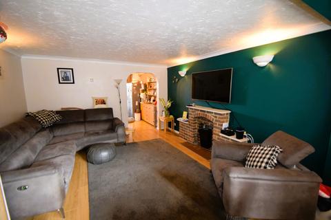 4 bedroom detached house for sale, Galena Close, Chatham