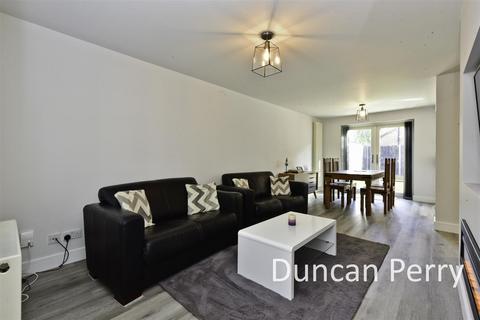 3 bedroom detached house for sale, Lawrence Avenue, Ware SG12