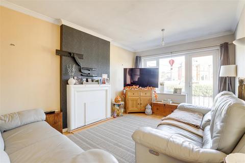 undefined, Milton Court, Sherwood NG5