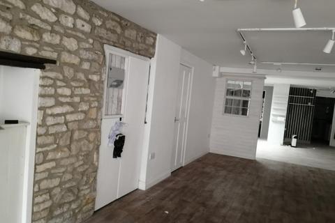 Retail property (high street) to rent, 53 High St Witney OX28 6JA