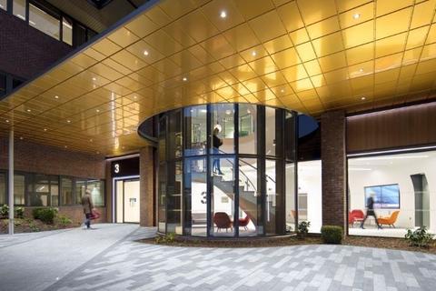 Office to rent, Hatters Ln Watford WD18 8YG