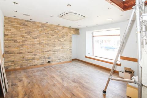 Restaurant to rent, 66 High St Alness IV17 0SG