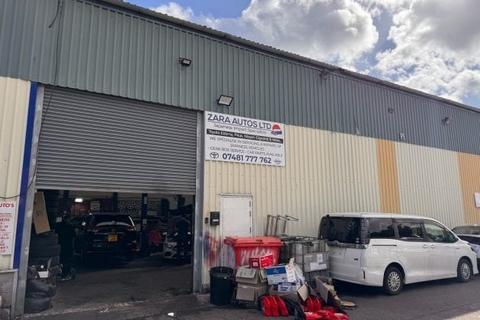 Industrial unit to rent, Atlas Trading Estate, Cross Street Bilston WV14 8TJ