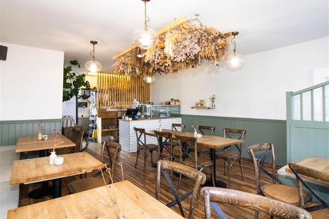 Retail property (high street) to rent, Cult Café Ullapool IV26 2UB