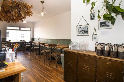 Retail property (high street) to rent, Cult Café Ullapool IV26 2UB