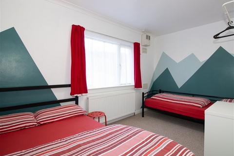 Hotel for sale, Saddle Mountain Hostel Invergarry PH35 4HP