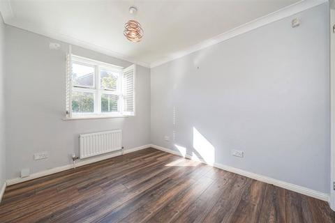 2 bedroom flat for sale, Hackford Road, London SW9