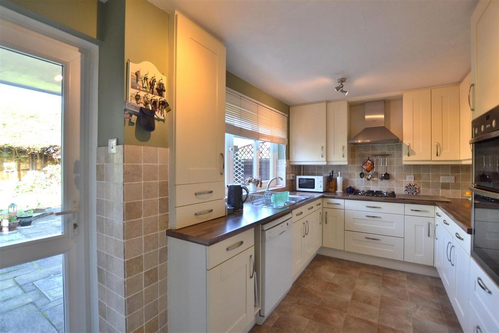 Kitchen.JPG
