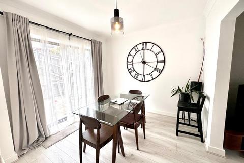 4 bedroom detached house for sale, Hawthorne Way, Shelley, Huddersfield