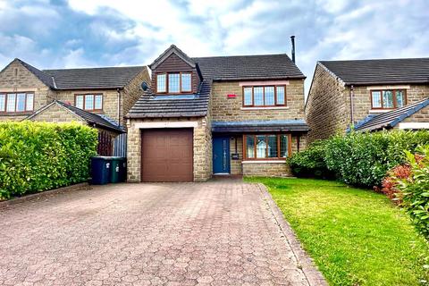 4 bedroom detached house for sale, Hawthorne Way, Shelley, Huddersfield