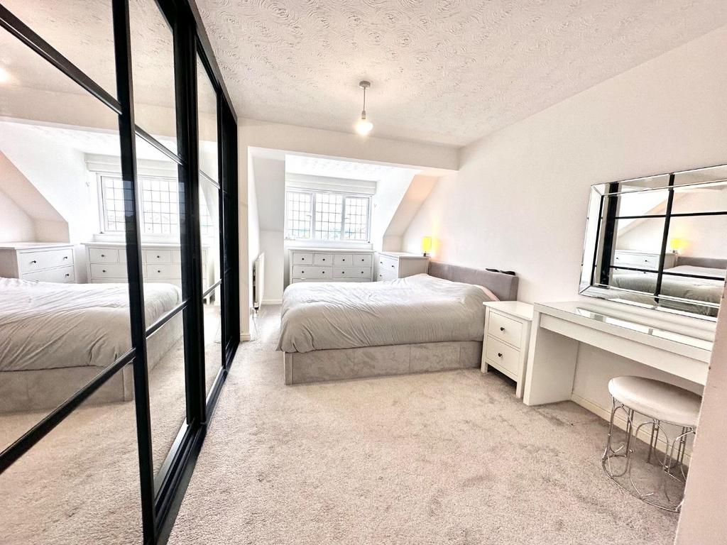 Primary bedroom with en suite
