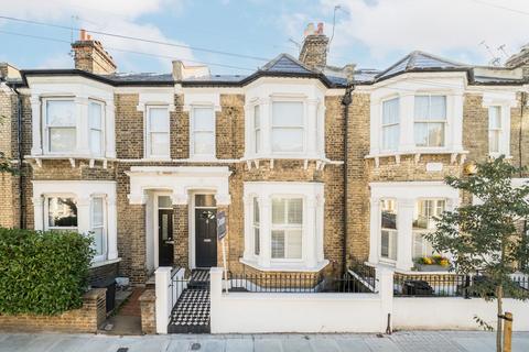 4 bedroom house for sale, Eccles Road, London SW11