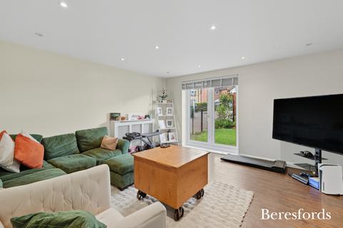 2 bedroom apartment for sale, Willow Road, Dunmow, CM6
