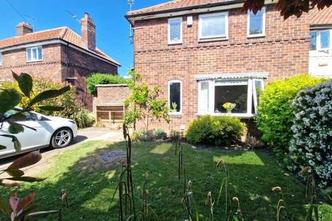 3 bedroom end of terrace house for sale, Grange Avenue, Tadcaster