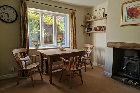 3 bedroom end of terrace house for sale, Grange Avenue, Tadcaster