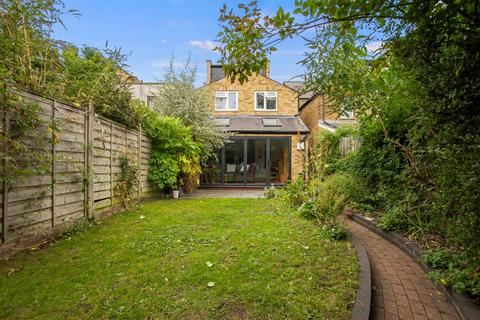 6 Cross Road, Kingston Upon Thames, KT2 6HG
