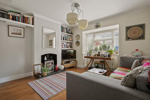 6 Cross Road, Kingston Upon Thames, KT2 6HG