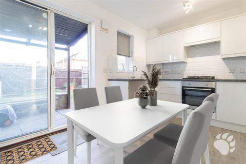 undefined, Chalice Close, Basildon SS14