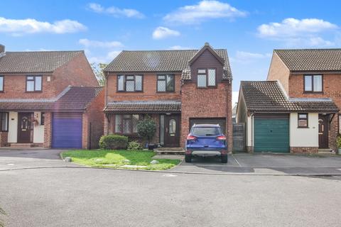 Ambridge Close, Street