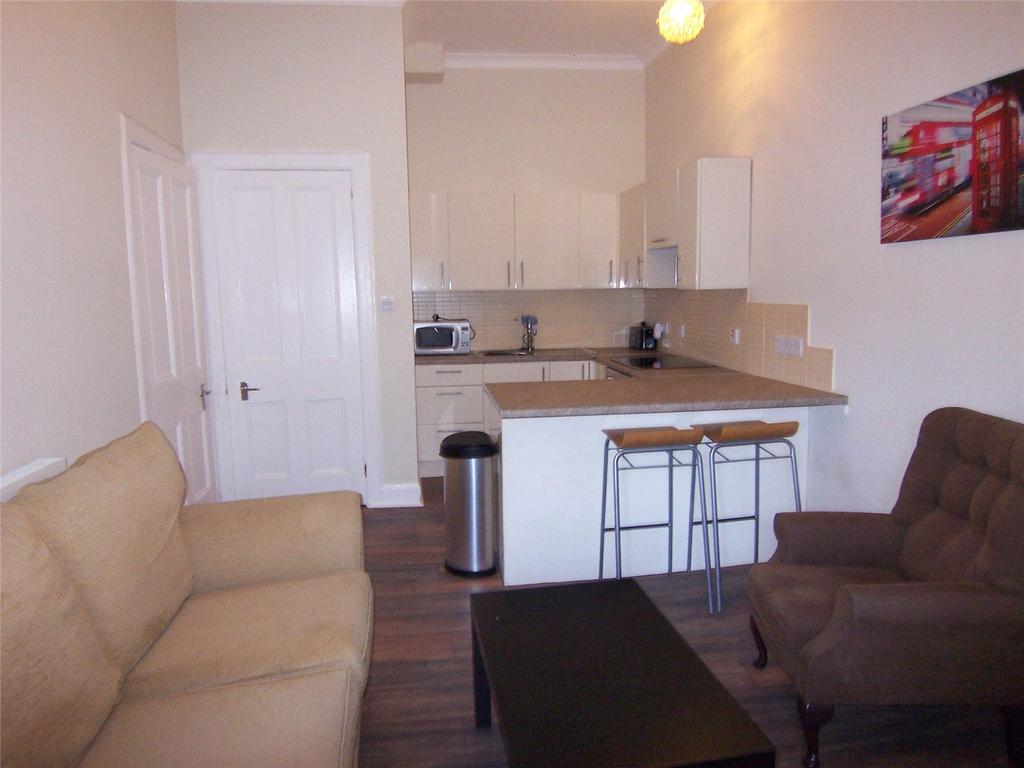 Kitchen/Lounge