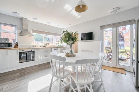 undefined, Farm Road, Oxfordshire RG9