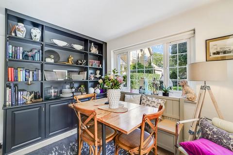 undefined, Oatlands Avenue, Weybridge, KT13