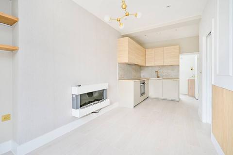 undefined, 19 Hetley Road, London W12
