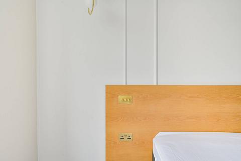 undefined, 19 Hetley Road, London W12