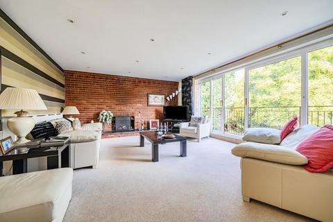 4 bedroom detached house for sale, Warrenwood Drive,  High Wycombe,  Buckinghamshire,  HP11