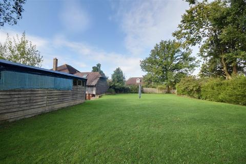 undefined, Forge Lane, Staplecross