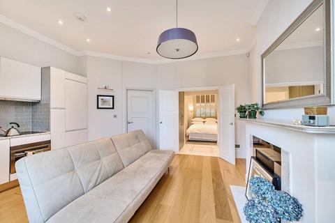 1 bedroom flat for sale, Cheyne Walk, Chelsea, London, SW10