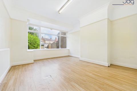 undefined, Knowlys Grove, Heysham | This home is well presented and sits on a generous plot!