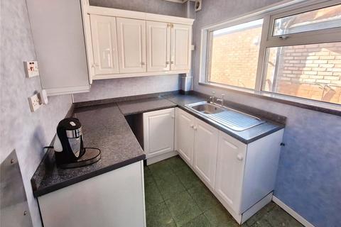 3 bedroom semi-detached house for sale, Shanklin Drive, Warwickshire CV10