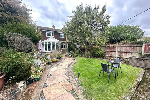 undefined, Howard Agne Close, Bovingdon HP3