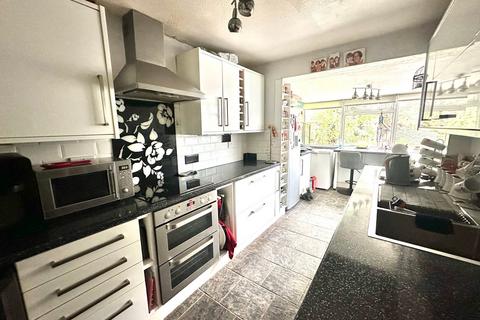 undefined, Howard Agne Close, Bovingdon HP3