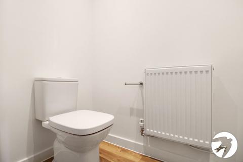 4 bedroom detached house to rent, Ragstone Avenue, Alkerden, Ebbsfleet Valley, Swanscombe, DA10