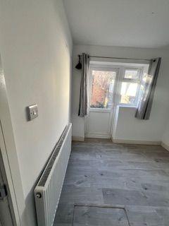 3 bedroom terraced house to rent, Tachbrook Road, Southall