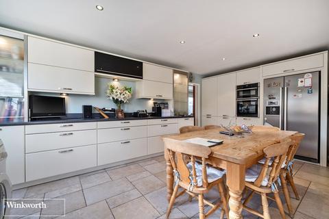 undefined, Wallis Road, Basingstoke, Hampshire, RG21