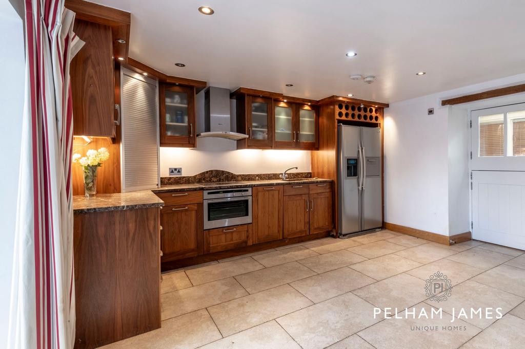 Flat Open Plan Kitchen/Living Room, Corner...