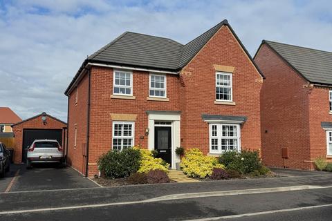 4 bedroom detached house for sale, Spruce Meadow, Stotfold, Hitchin, SG5