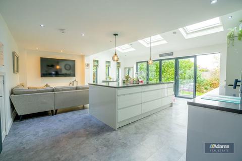 4 bedroom detached house for sale, Newbury Close, Farnworth, Widnes