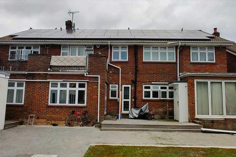 undefined, Quinta Drive,, Barnet