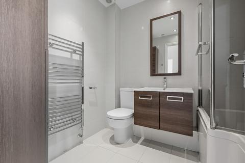 2 bedroom maisonette for sale, The Limes, Market Place, Abridge, RM4