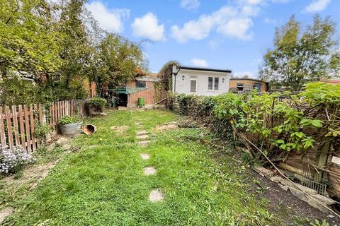 4 bedroom terraced house for sale, Hale End Road, Walthamstow