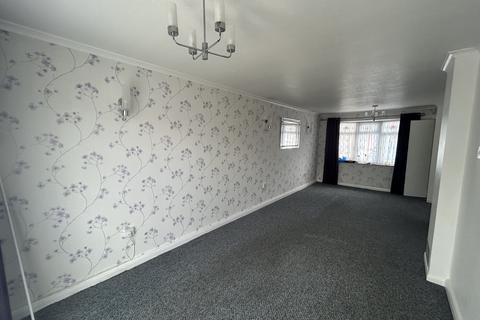 3 bedroom terraced house to rent, Wivenhoe Road, BARKING IG11