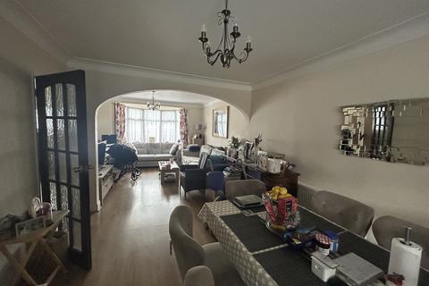 3 bedroom semi-detached house for sale, Danehurst Gardens, ILFORD IG4