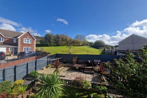 4 bedroom detached house for sale, Swn Yr Aderyn, Bridgend CF33